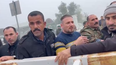 محتجون يغلقون محطة نفطية في حقل غرب القرنة 1