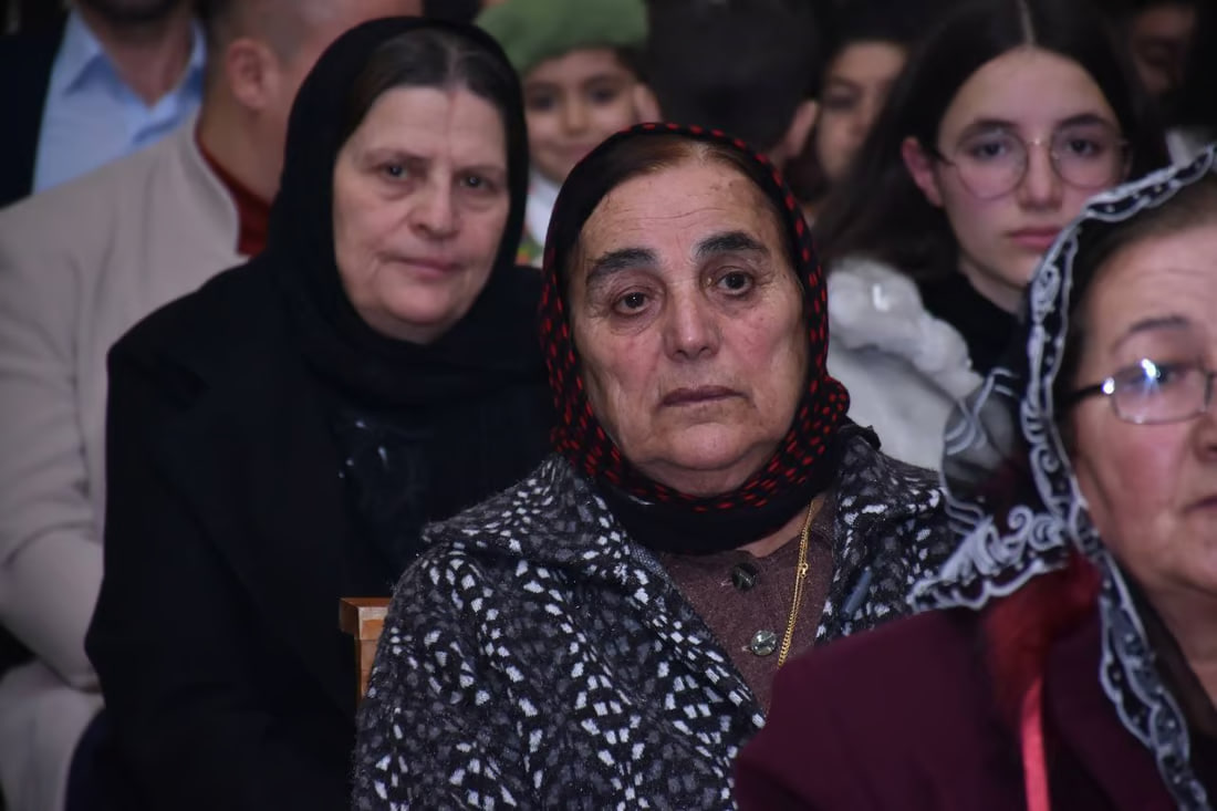 Photos: Somber Christmas Mass in Hamdaniya