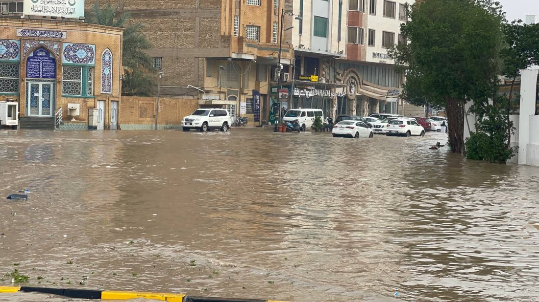 فيديو: “حالوب” كثيف يرشق النجف والأمطار الغزيرة استمرت 4 ساعات
