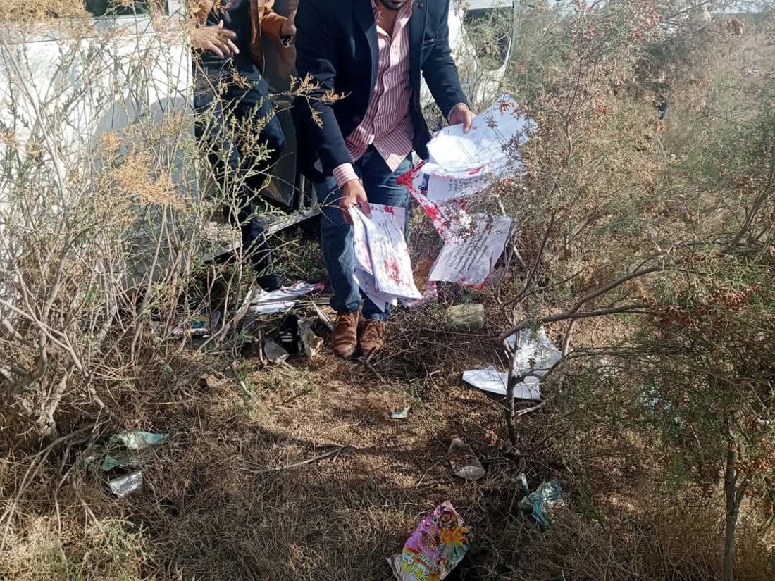 وفاة طالبة جامعية وإصابة 13 أخريات في حادث مروع على طريق المجر قلعة صالح (صور)