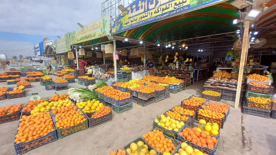 صور: قائمة بأسعار الخضار والفواكه في سوق الخالص.. دعوات لفرض رقابة حكومية