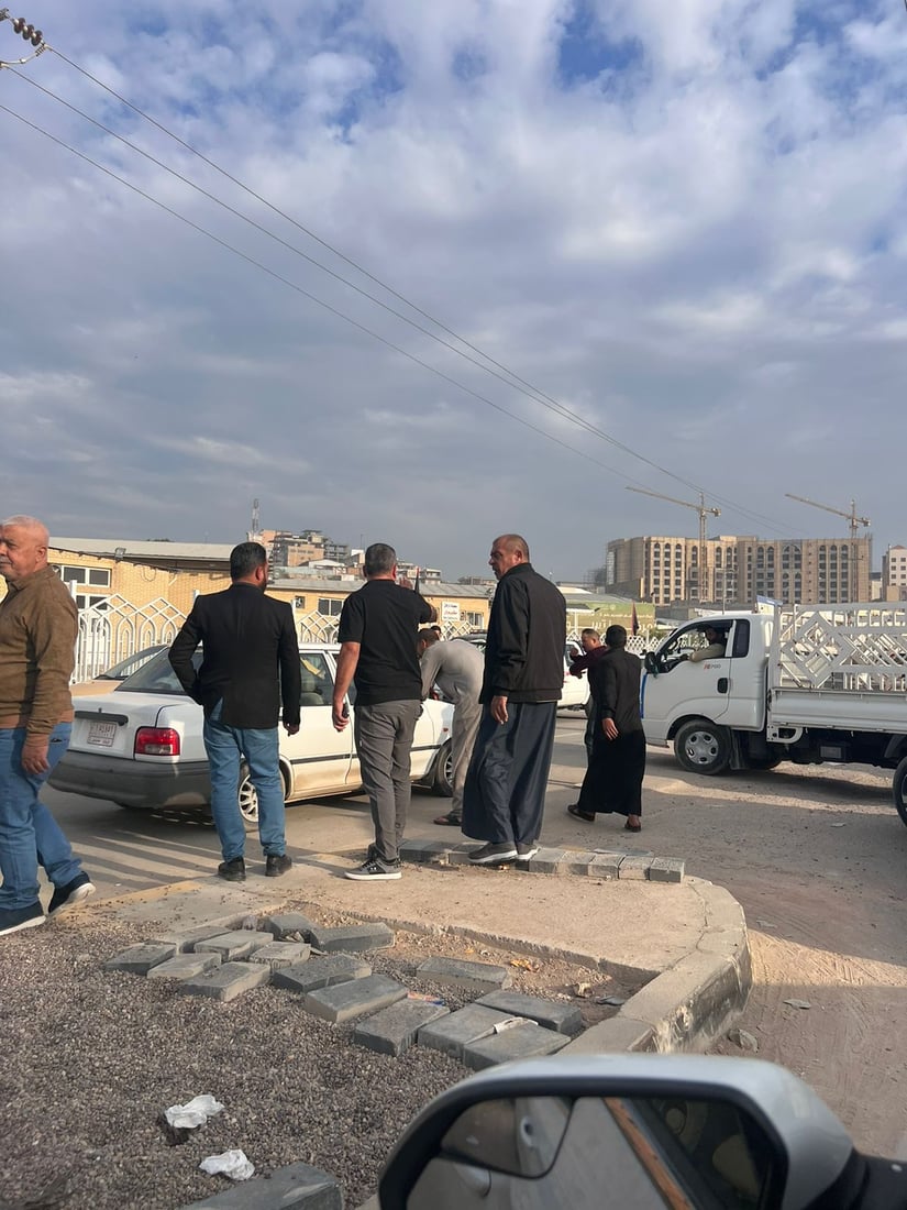 العطلة زحام في النجف لكن “الزيارة” اليوم كانت أقسى.. جمدت الحركة 90 دقيقة (صور)