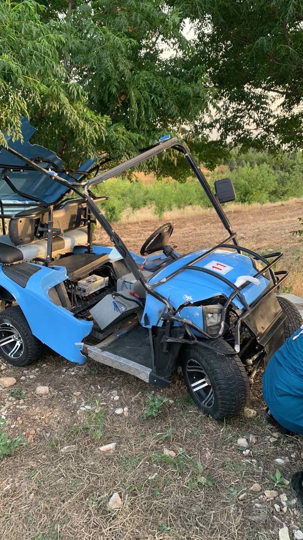 ئۆتۆمبێلێکى کارەبایى وەرگەڕا و چوار کەس بریندار بوون