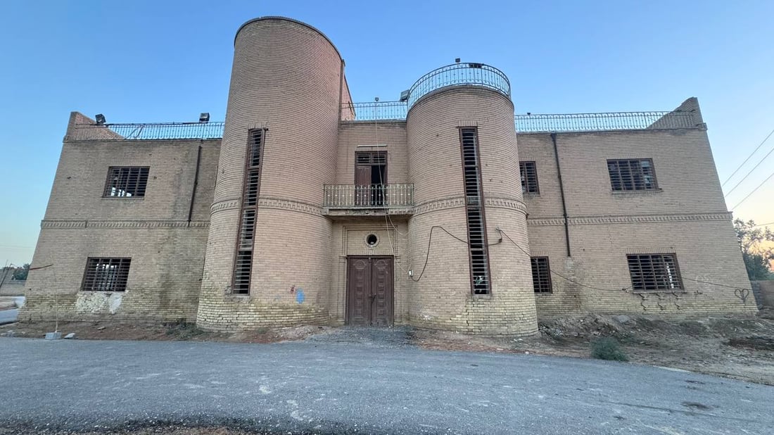 مشاهد جوية لقصر الأمير الفتلاوي في المشخاب.. خزن بنادق الثورة ومهّد لعرش فيصل