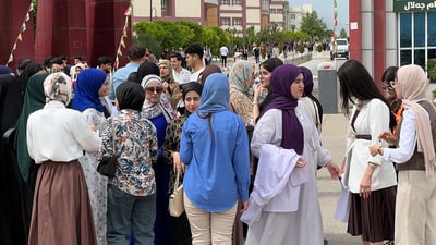 نزیکەى 40 خوێندکارى زانکۆى راپەڕین فەسڵکران