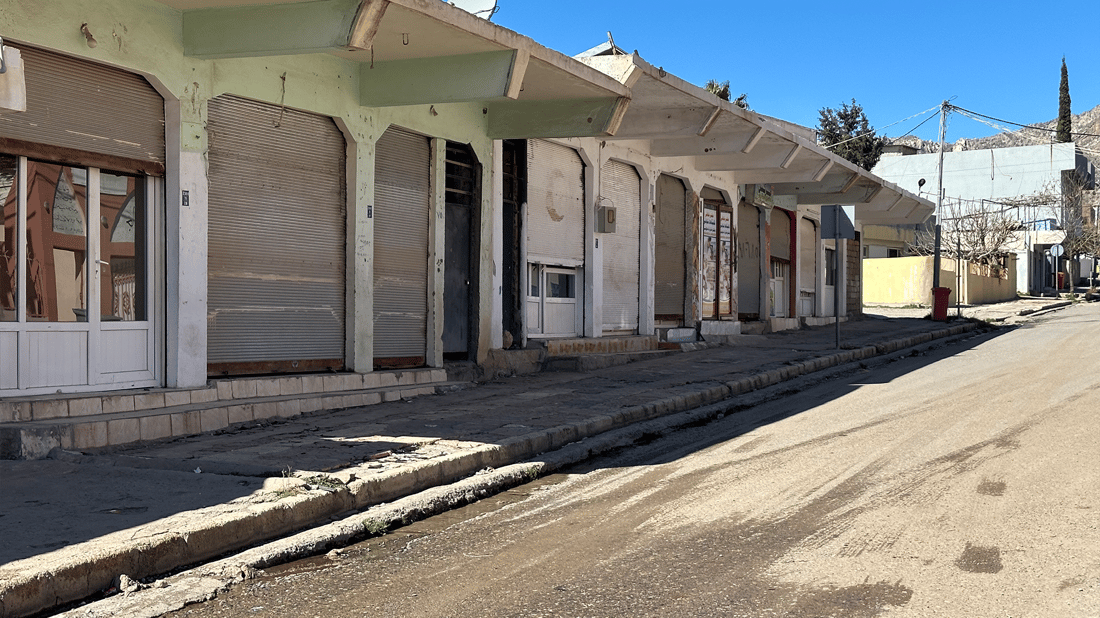 بازاڕى قەزاى باتیفا چۆڵە

وێنە: 964+