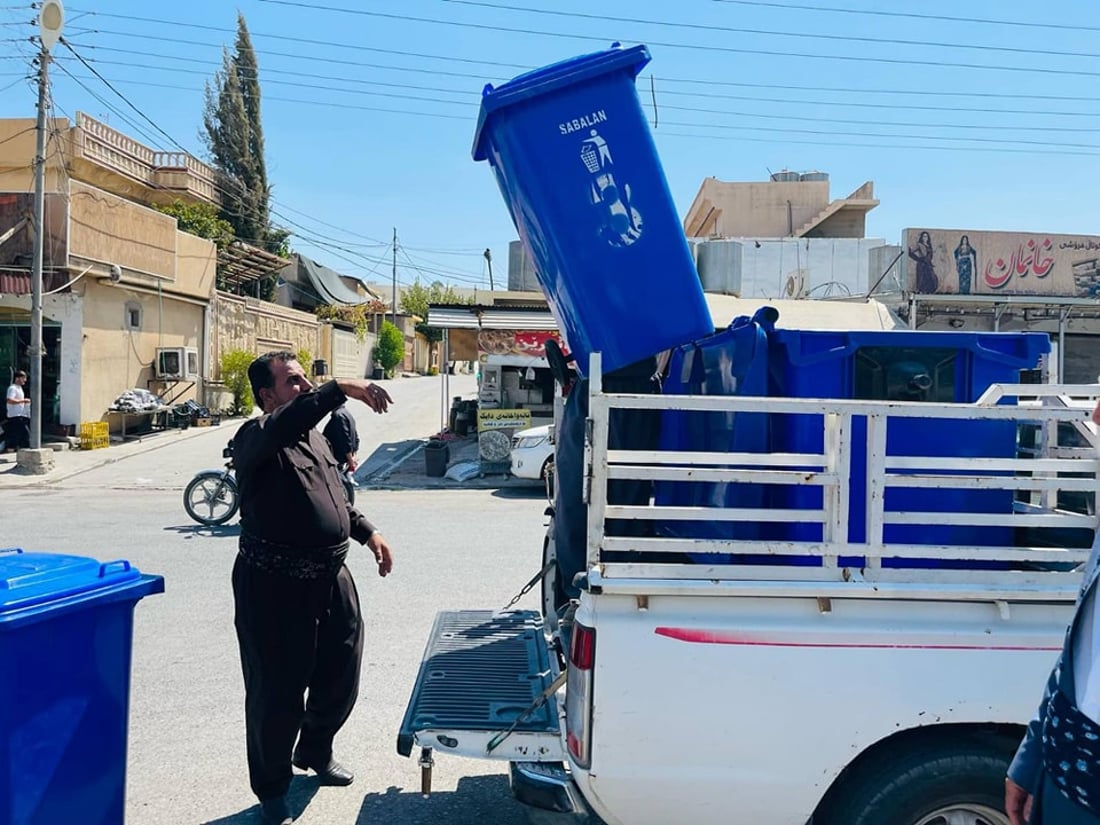 لە خاڵخاڵان سەللەی خۆڵ لەناو بازاڕ دانرا