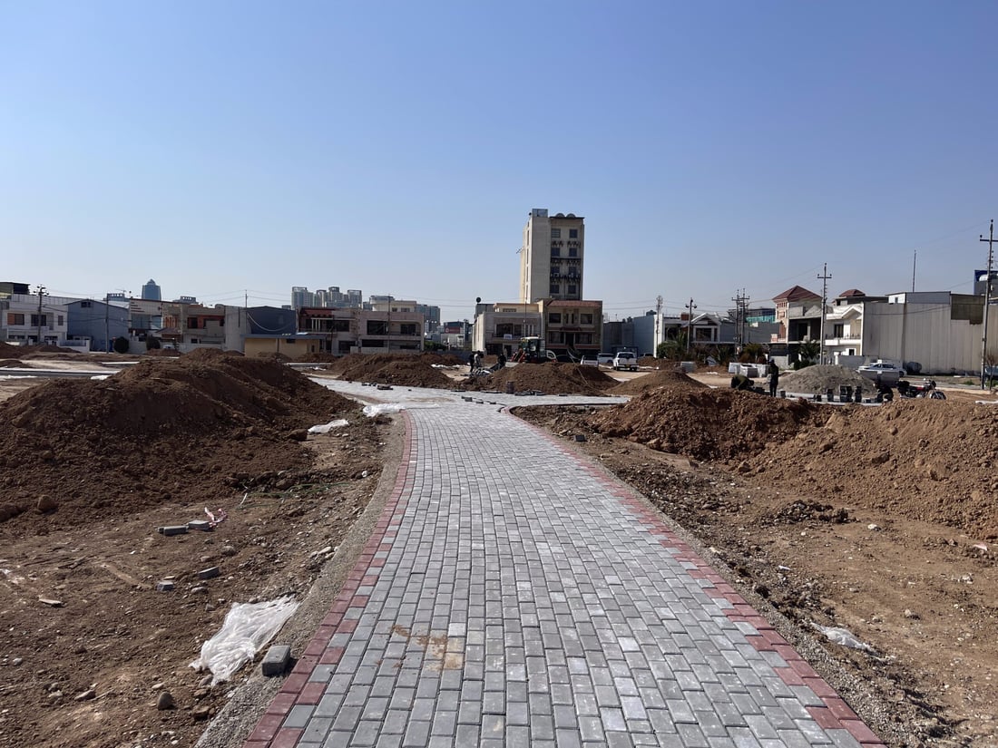 چینییەکان لەسەر شێوازی خۆیان پارکێک دروستدەکەن