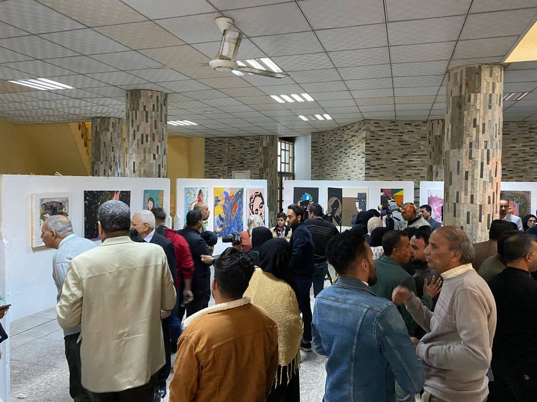 “ما زلنا نتنفس”.. 35 فنانة يعرضن أعمالا تشكيلية في ذي قار