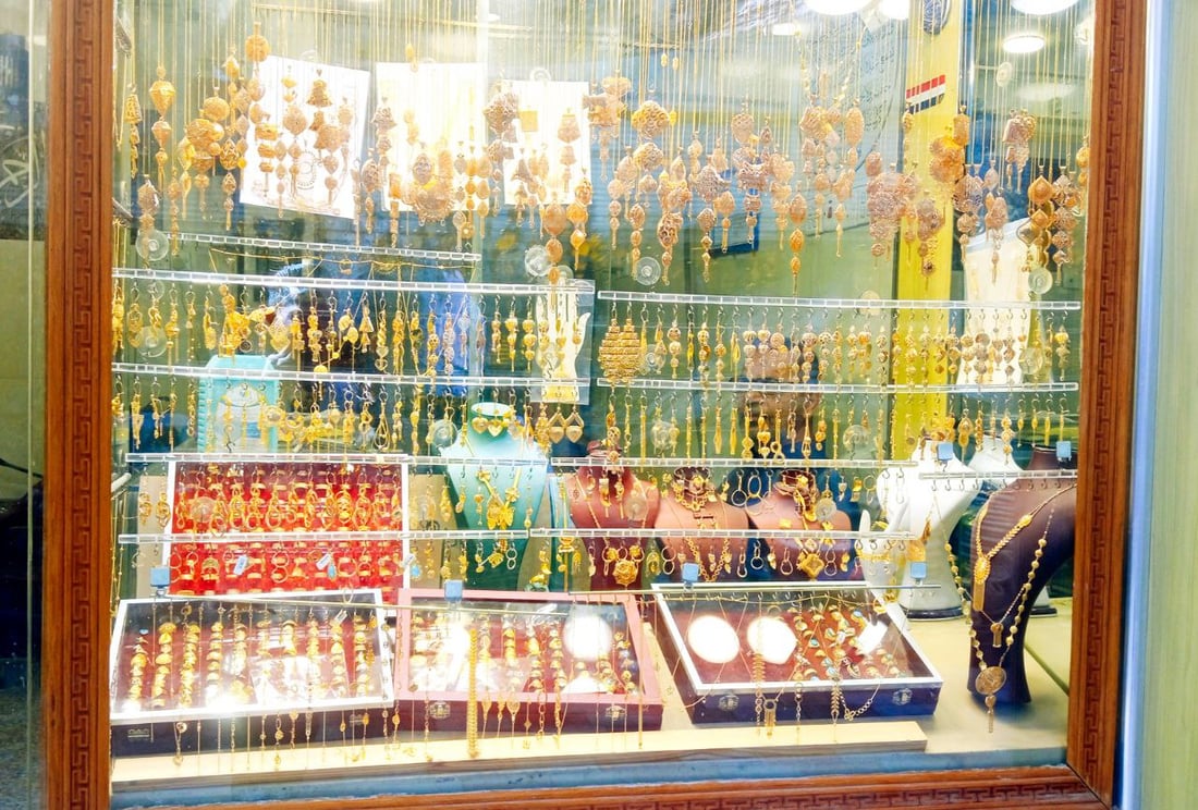 خطط عرسان كربلاء ترتبك أمام قفزة الذهب.. سعر الطقم تضاعف والصاغة تضرروا أيضاً