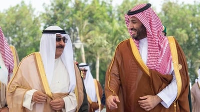 الكويت تقف مع السعودية وتطالب العراق بوقف استخدام أراضيه للاعتداءات