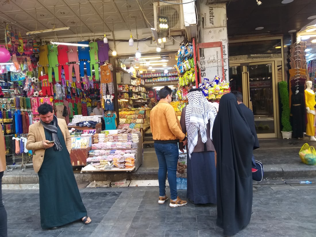 صور: حلوى الكاظمية “لا تُقاوم”.. 8 أصناف و”الدهين” في المقدمة