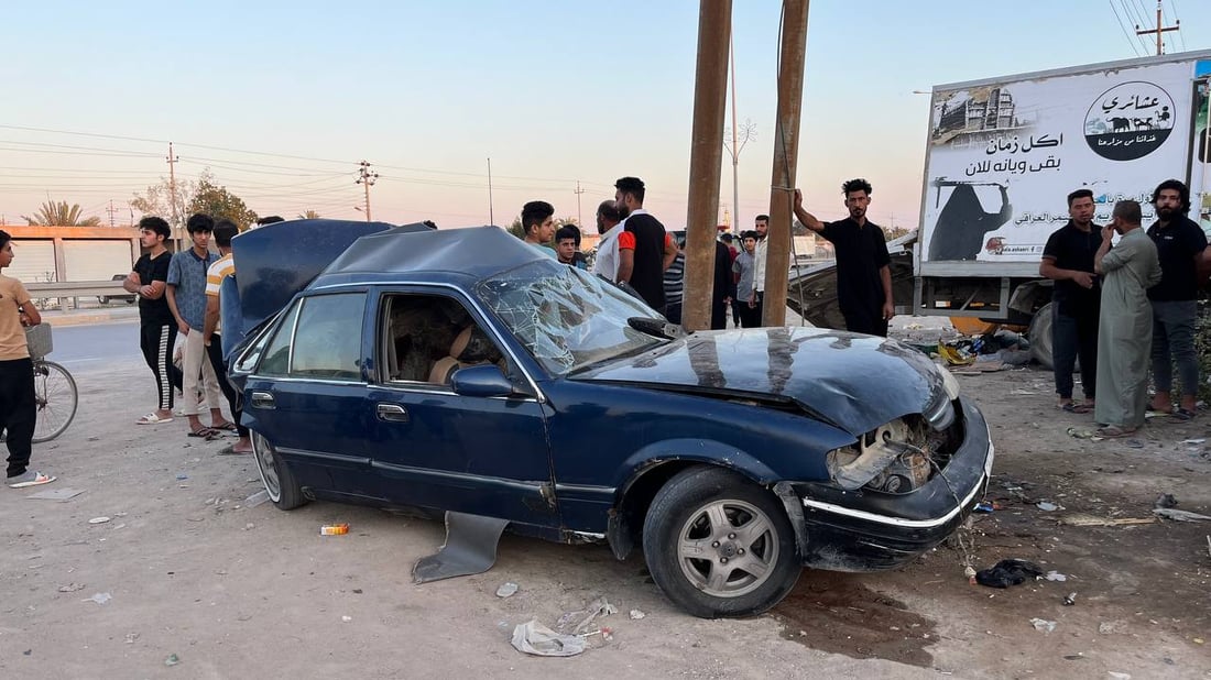 مشاهد قاسية للغاية من حادث البصرة.. كتب الأطفال إلى جانب الأشلاء