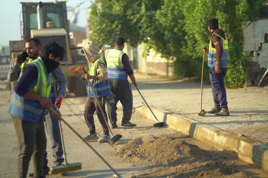 بلدية المنصور تؤهل 1000 “فتحة مجاري” وتعوض المسروقة منها (صور)