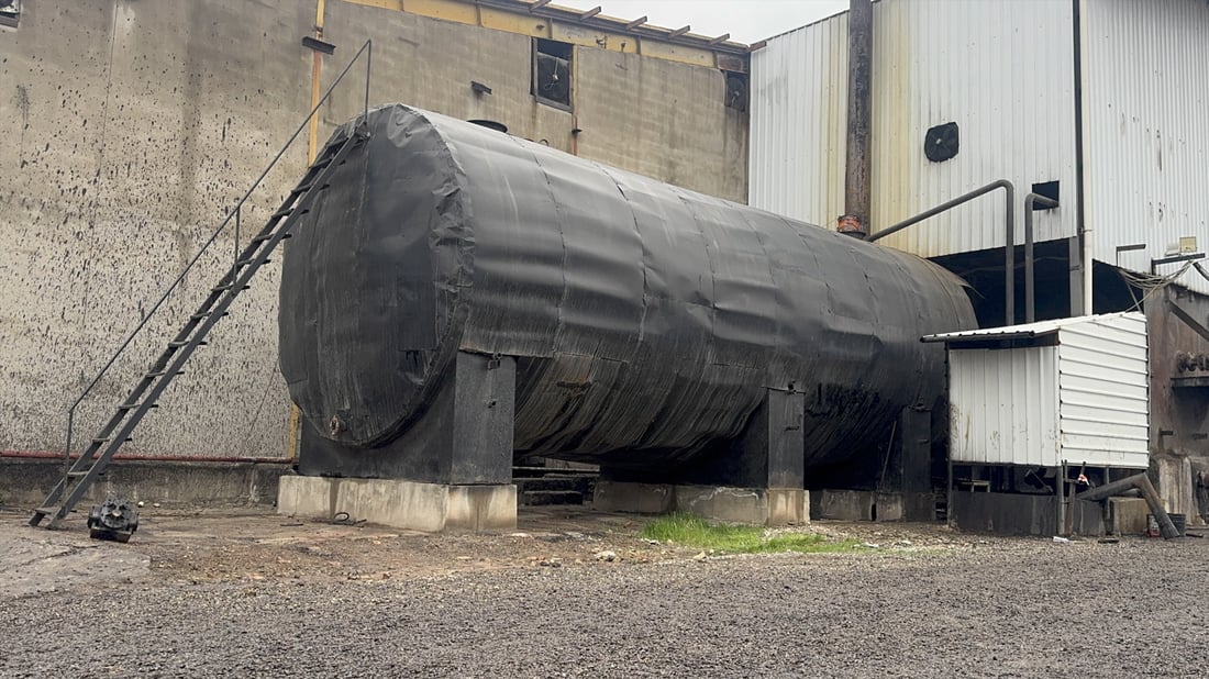 Two foreign workers die after falling into asphalt tank near Erbil