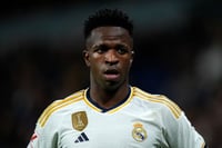 ڤینیسیۆس دەگەڕێتەوە یاریگاکان