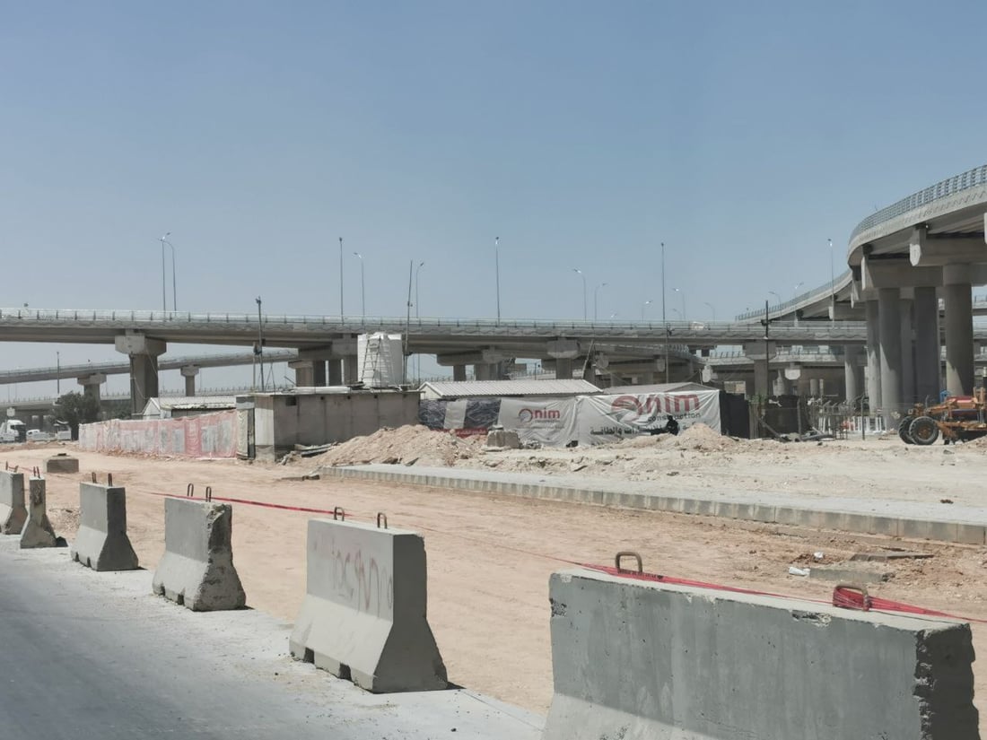 صور من النجف: ازدحام خانق في شارع المطار مع قرب افتتاح مجسرات الزهراء