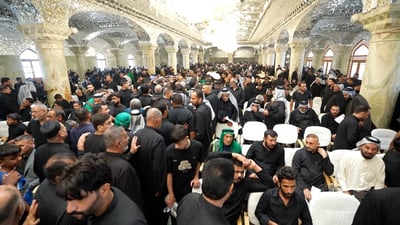 فيديو: 150 كويتياً دخلوا العراق مشياً وأهل الخليج لبسوا “عقال النجف”