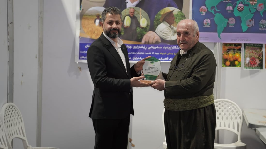 هەشت رێکخراو و شوێن رێزلێنانیان پێشکەشی شێخ جەمالی کربچنە کرد