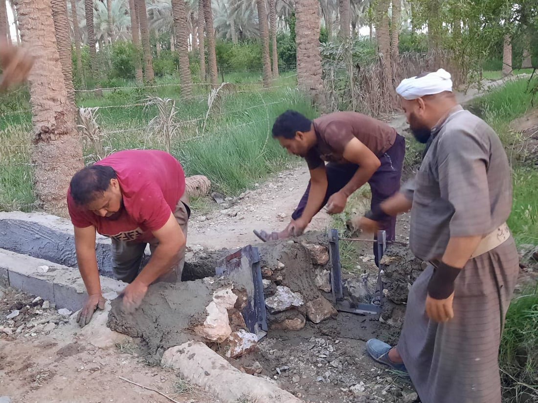 مشاهد ملهمة من ناحية البغدادي: الأهالي أحيوا ساقية قديمة لإرواء 150 بستاناً (صور)