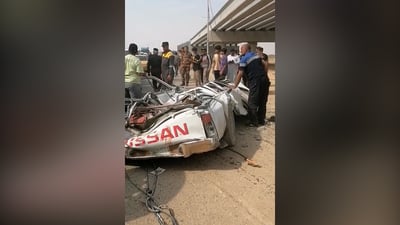 فيديو: سقوط جسر قيد الإنشاء على سائق “بيك اب” وعامل بالشركة المنفذة في ميسان