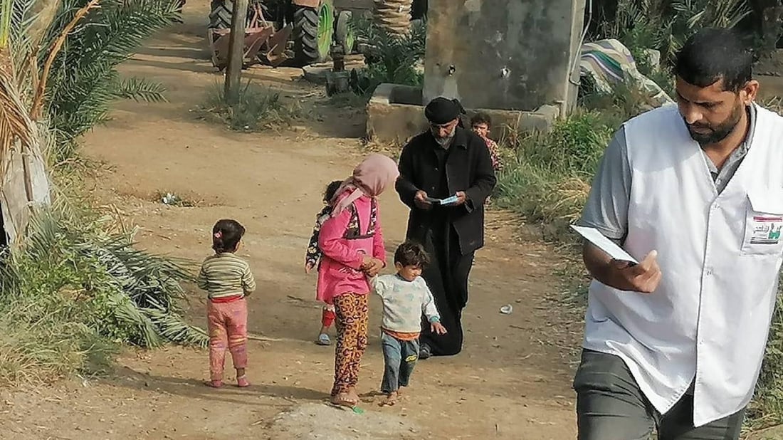 صور: اللقاحات تصل إلى أطفال ميسان في القرى البعيدة
