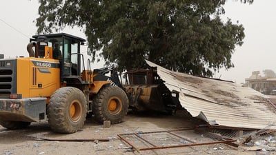 مجسر جديد للدخول إلى بلد.. حملة لإزالة التجاوزات قبل المباشرة بالمشروع (فيديو)