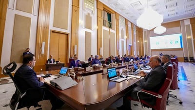 محطة لتحلية مياه البحر ومستشفى تخصصي في البصرة.. قرارات مجلس الوزراء