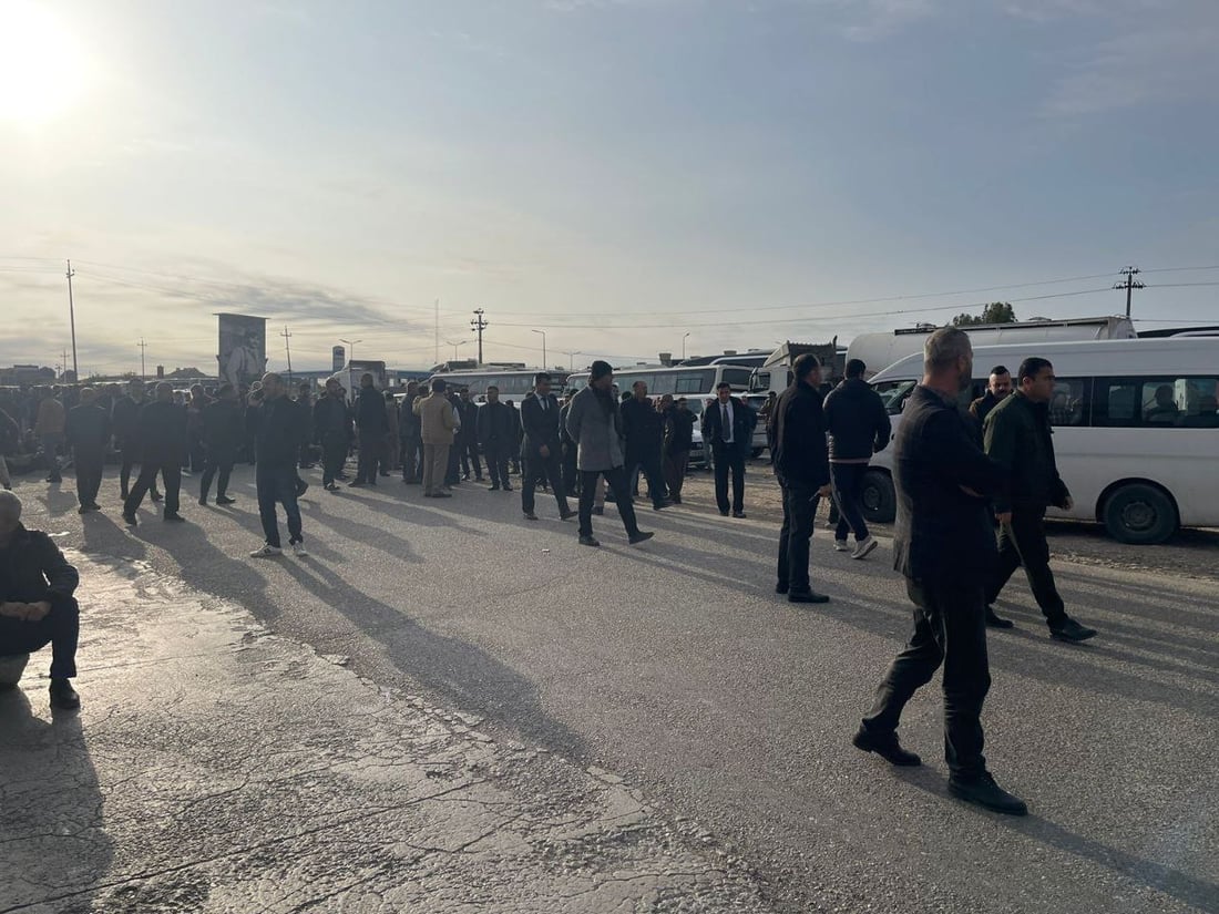 فيديو: مسيرة المعلمين المحتجين توقفت في سيطرات كركوك وقوة ستفض الاعتصام الآن