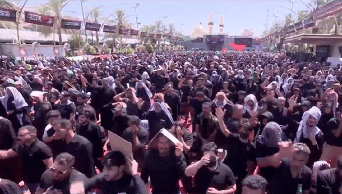 صور من أروقة العتبة الحسينية حيث يحيي الملايين ذكرى عاشوراء