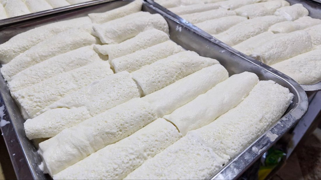 انهض باكراً صباح الجمعة من أجل قيمر “قرة جم”.. الكمية تُباع في طريقها إلى الدكان!