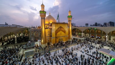 شاهد: جموع المصلين على مد البصر في العتبة العلوية