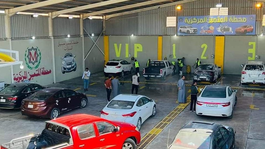 أغسل سيارتك بـ5 آلاف دينار.. مشروع حمودي المميز يجذب أهالي الفلوجة