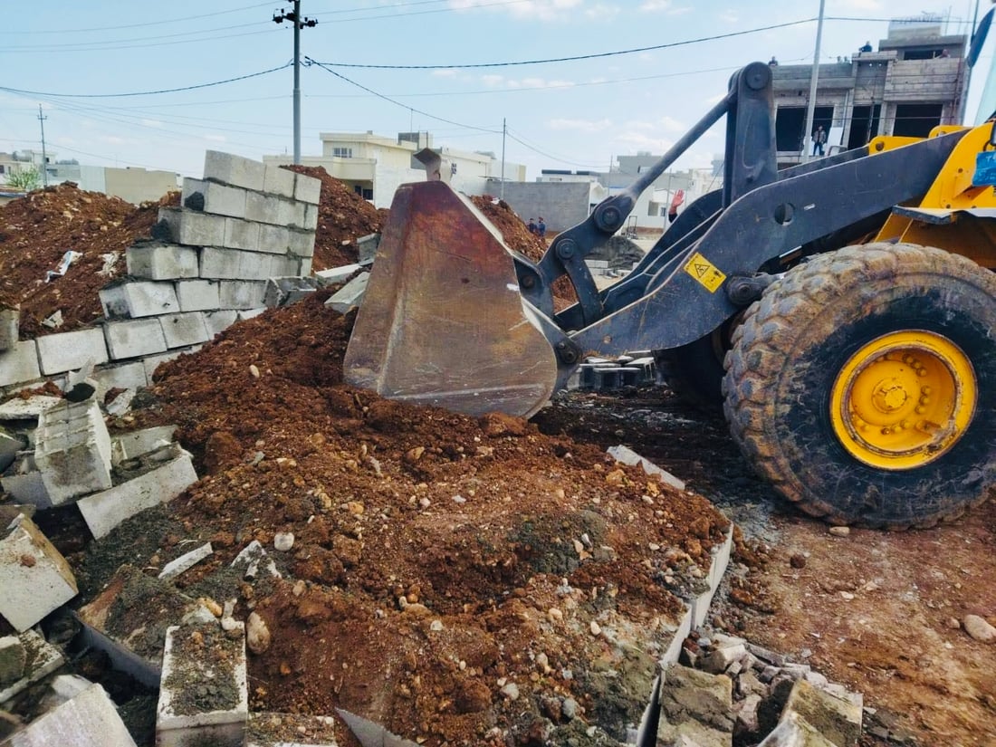 پێنج خانوو و چەند باخچەیەکی زیادەڕۆ لە رانیە تێکدران