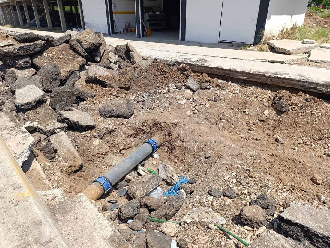 شه‌قامى به‌رده‌م نەخۆشخانەی عەنەب هێشتا داخراوە