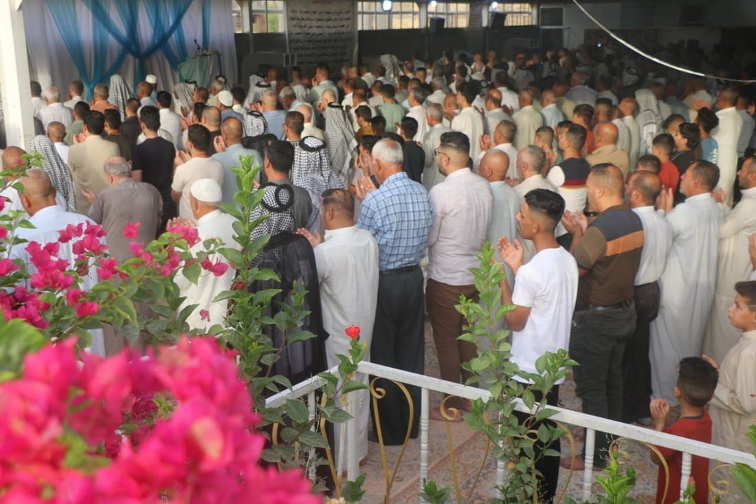 صور من مرقد الإمام بكر بن علي في الحلة.. خطيب العيد أكد على أهمية الأخلاق (صور)