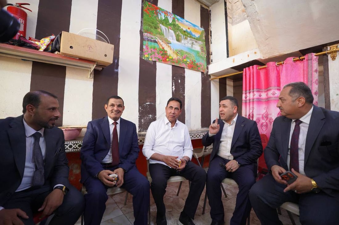 محافظ نينوى يضع حجر الأساس لمستشفى تل عبطة ويتجول في أسواق الناحية