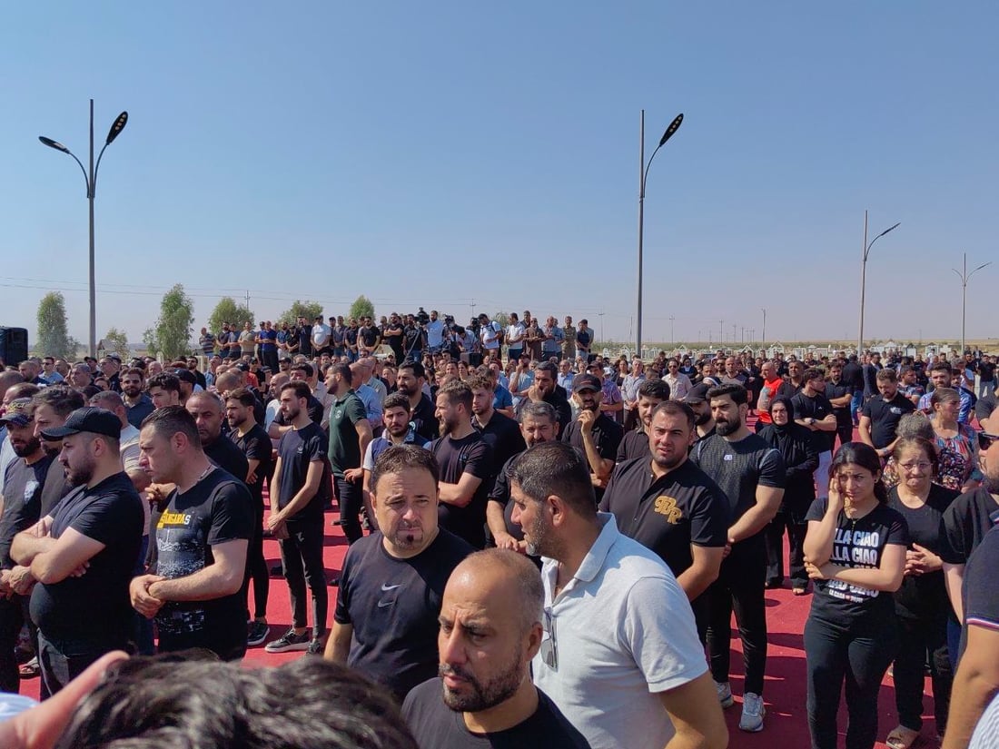 إلى مقبرة القيامة.. صور من التشييع الكبير ظهر اليوم لضحايا فاجعة الحمدانية