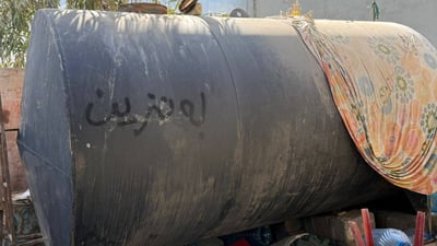 شارەوانی هەولێر دەستی بەسەر تانکییەکی “مەترسیدار”ی بەنزیندا گرت لەناو ماڵێکدا