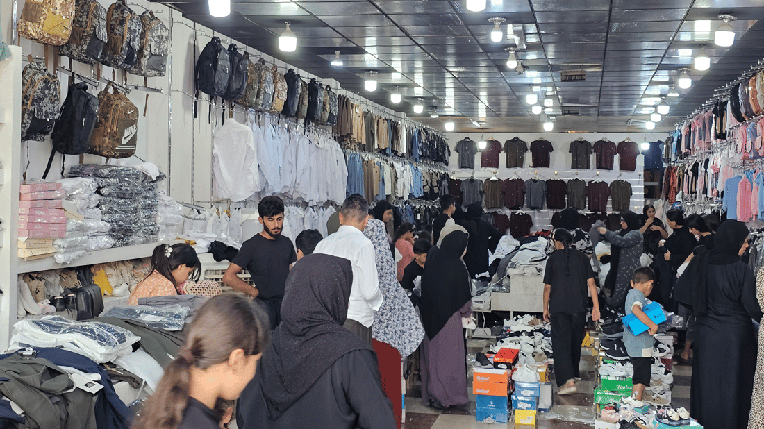 Erbil resident distributes aid to poor families, earns trust of donors