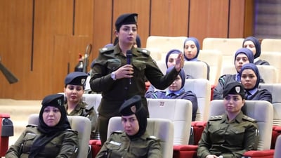 Iraq’s interior minister to establish female police patrols