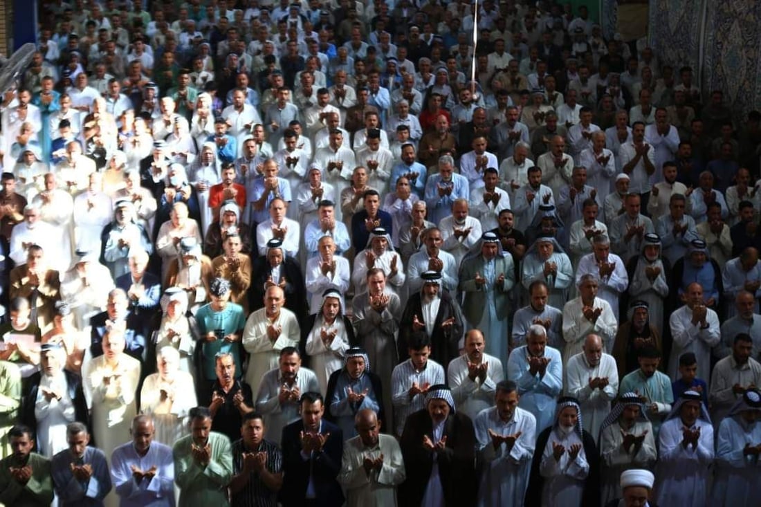 حضور كبير.. صور من صلاة العيد في مرقد الإمام القاسم جنوب بابل