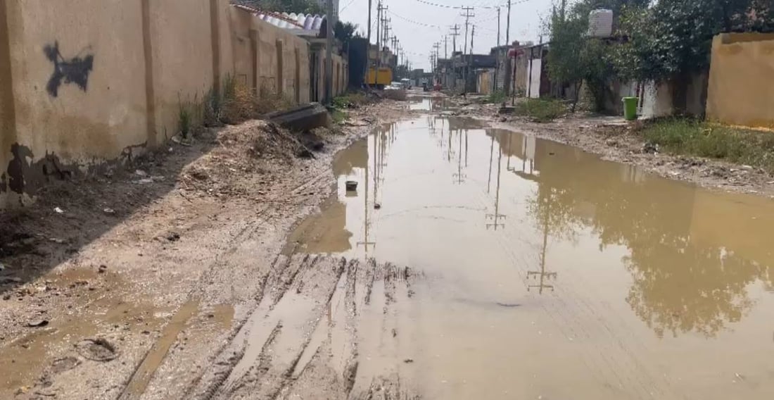 غرق القرنة يطلق “النفير العام”.. حتى “نفط البصرة” تفرغت للأمطار غير المعتادة (صور)