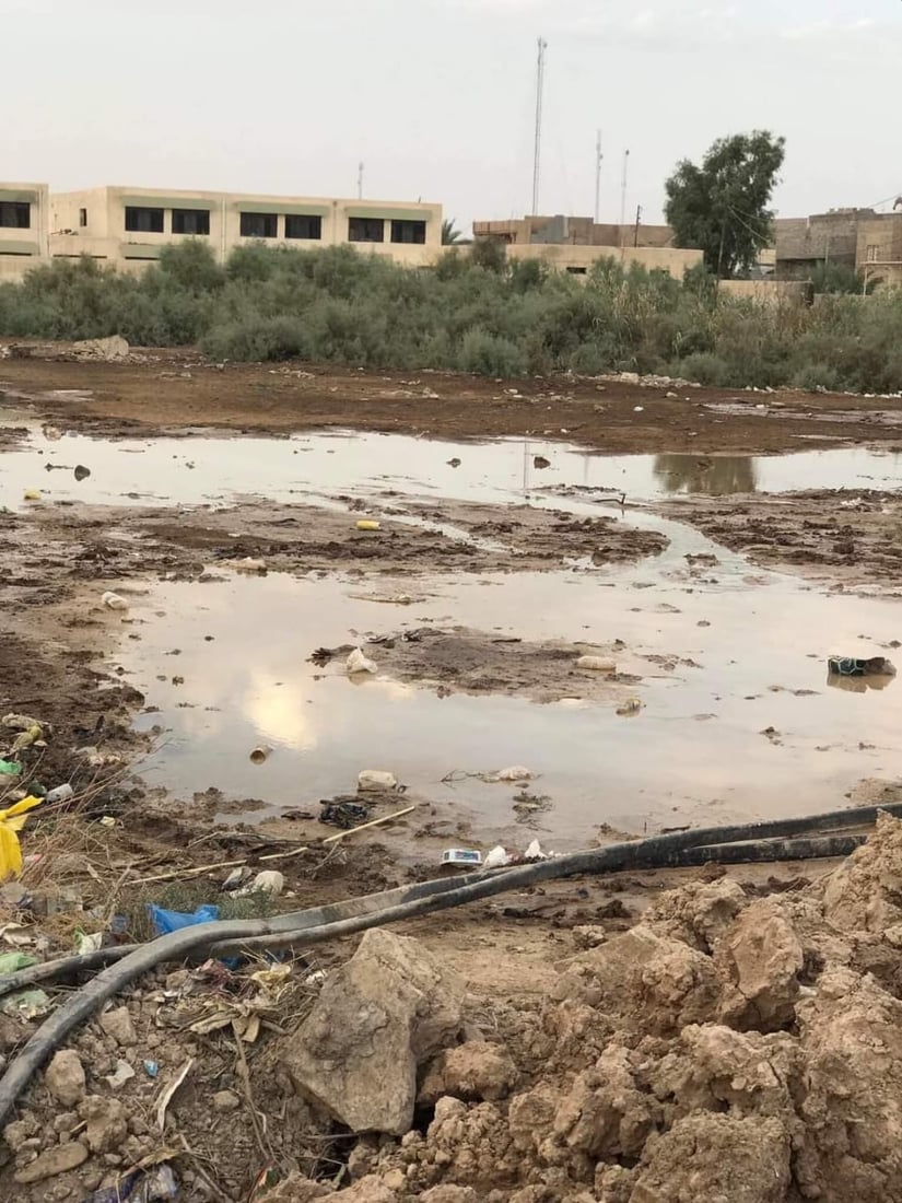 خان بني سعد: سعداء بالكيبل الضوئي.. لكنه أعاد “لعنة الحفر” إلى شوارعنا (صور)