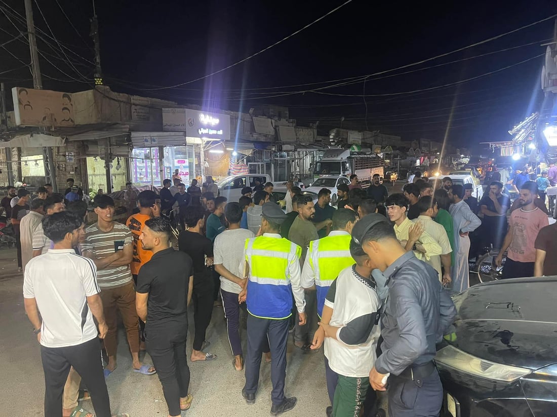 صور: أهالي غماس يحاصرون دائرة الكهرباء.. تظاهرة غاضبة احتجاجاً على الانقطاعات