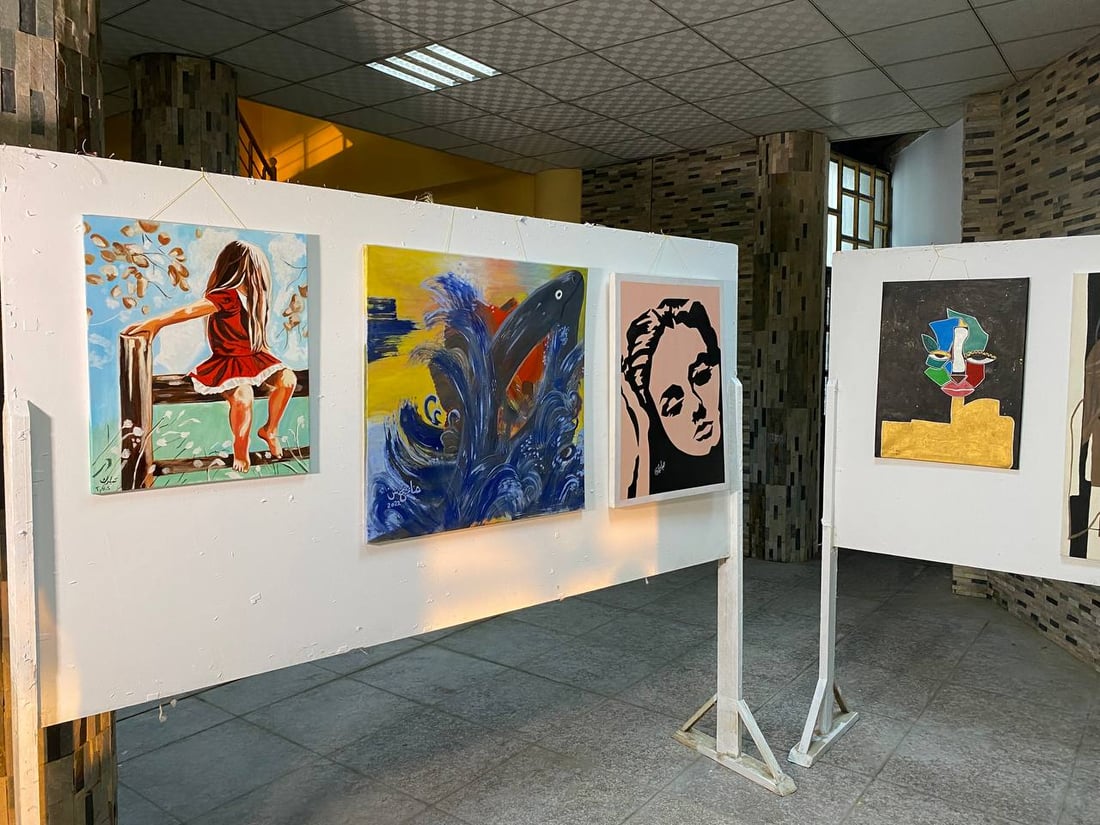 “ما زلنا نتنفس”.. 35 فنانة يعرضن أعمالا تشكيلية في ذي قار