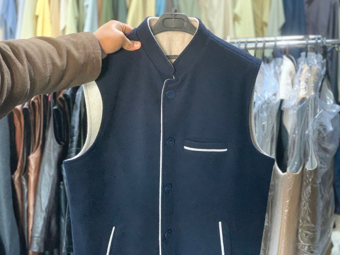 ربيعة تفضل “يلگ سديري معري”.. يناسب الدشداشة والقميص وبـ “وجهين” (صور)