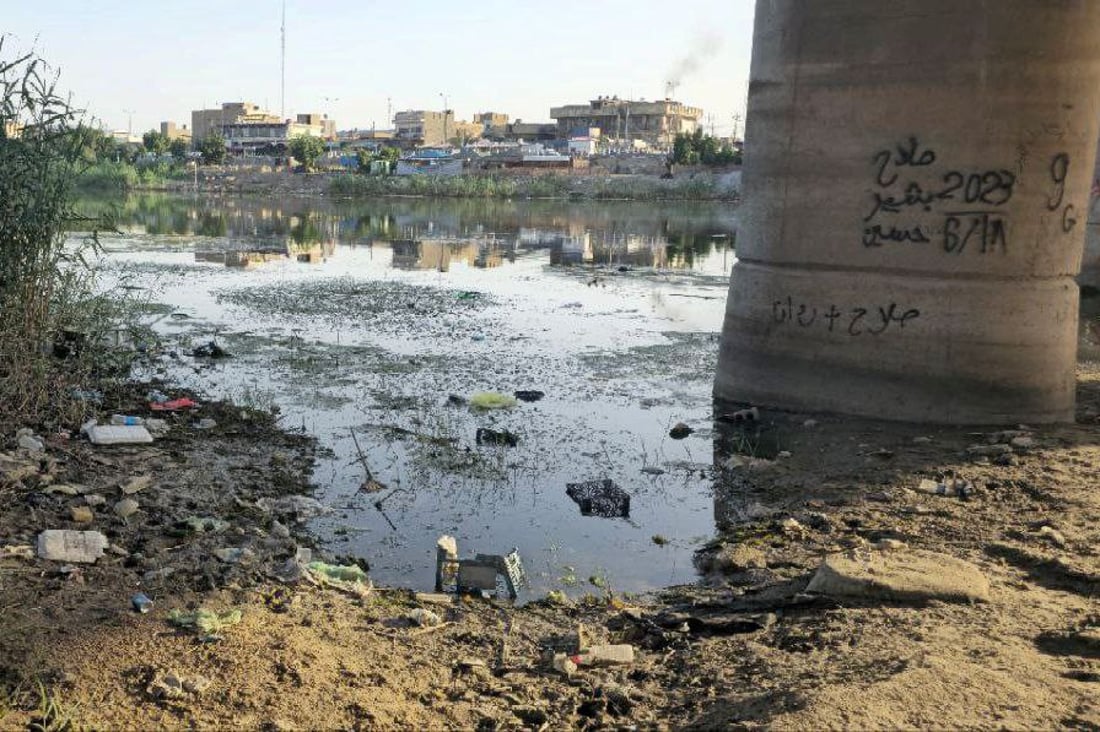 صور: صيف طويريج يكشف “أسماء الحبيبات” تحت الجسر.. أحلى البساتين تخشى الجفاف