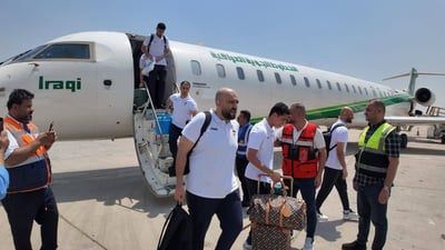 وفد المنتخب الوطني يصل مطار بغداد على متن الخطوط الجوية العراقية