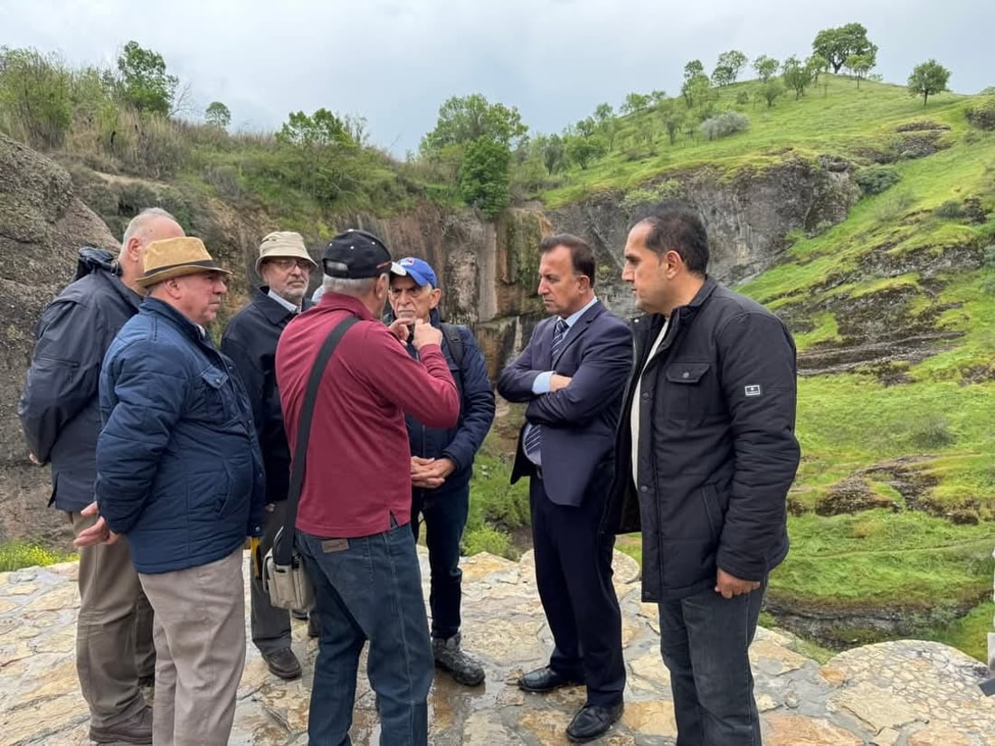 تیمێکی باڵای ئەکادیمی بەغدا سه‌ردانى “تاڤگه‌ى سەرسول و بەردبەرد”يان له‌ ماوەت كرد